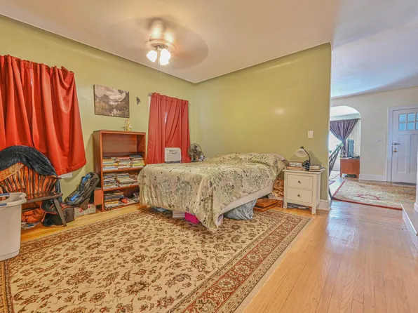 84-17 Chapin Parkway image 7 of 31