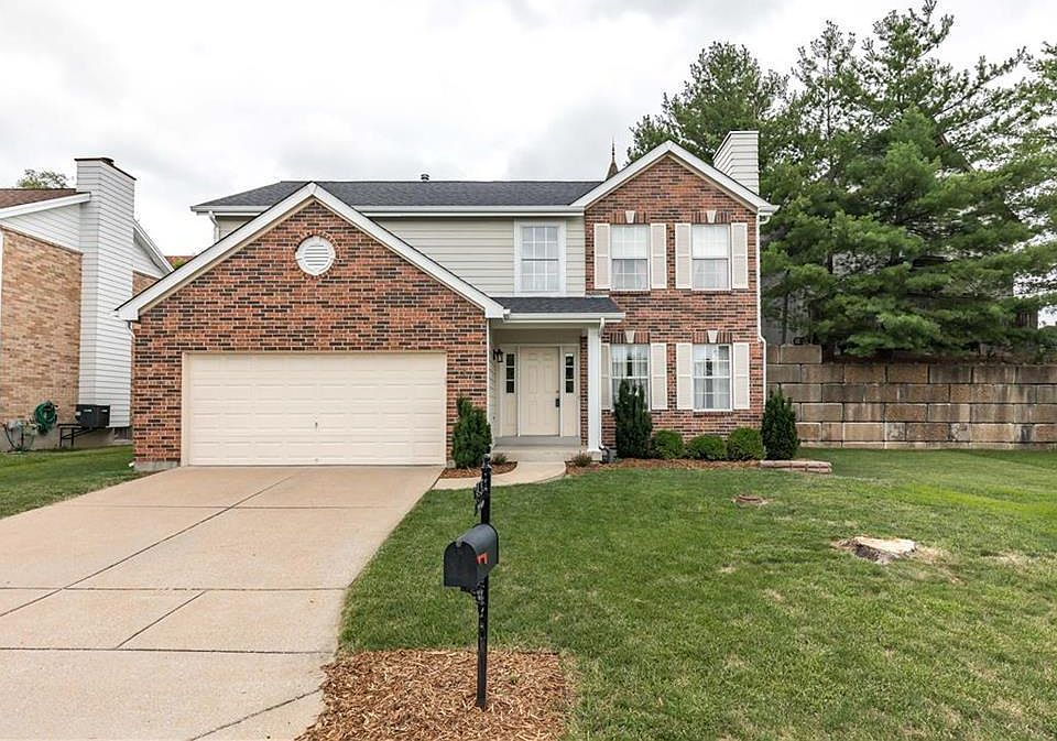 2nd image of 950 Claybend Dr