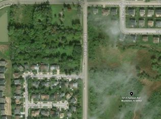 121 S Fairlawn Ave, Mundelein, IL