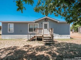 321 Parkfield Dr, Pleasanton, TX 78064