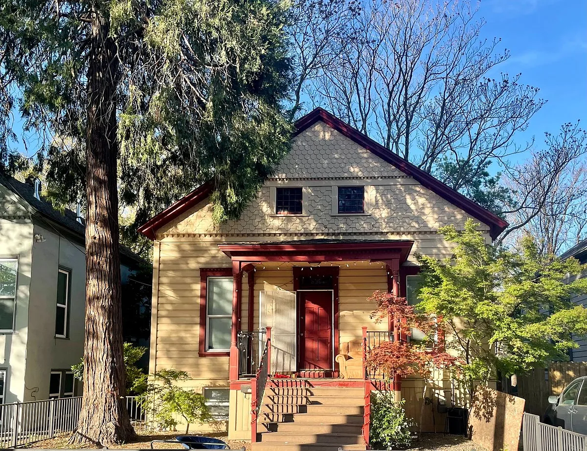Building Photo - 536 Hazel St