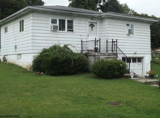 106 Marshall St, Kingwood, WV