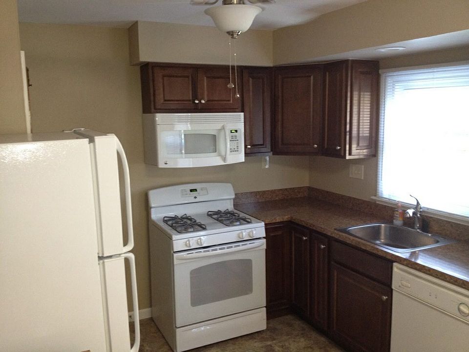 1st image of 540 Saint Edith Ln