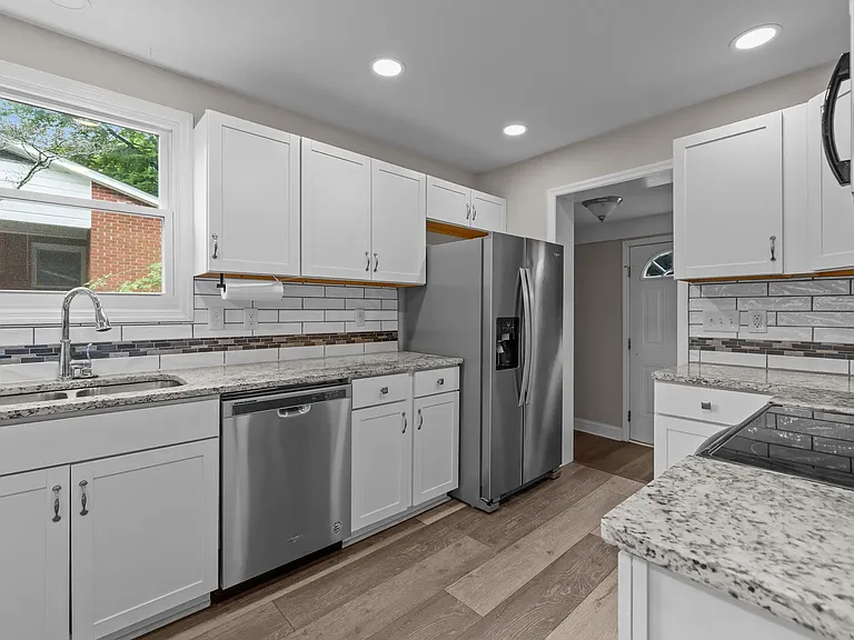 5008 Unaka Ave — Photo 15