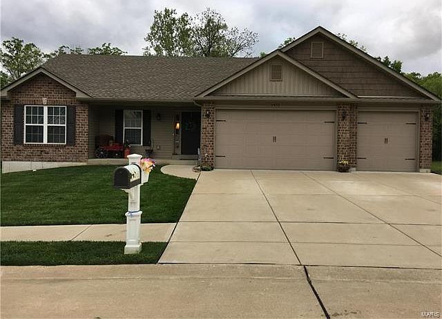 1st image of 1471 Saint Charles Dr