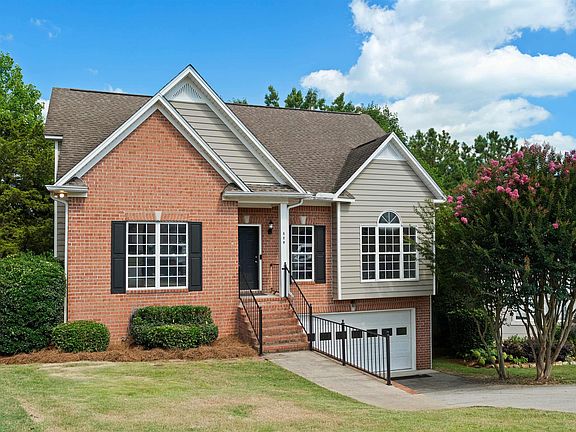 2nd image of 529 Willow Oaks Cir