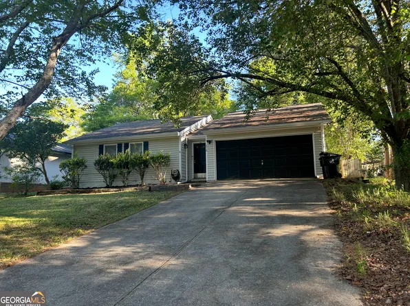 1710 Underwood Dr SE, Conyers, GA 30013