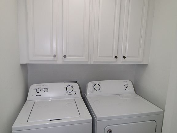 4th image of 6031 Bay Valley Ct