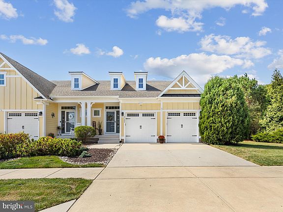 3rd image of 31496 Laurel Way