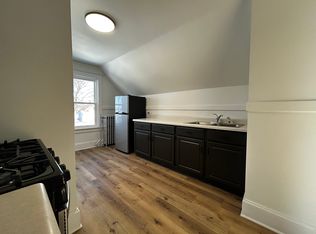6332 26th Ave APT 2, Kenosha, WI 53143