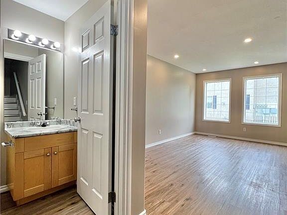 4th image of UNIT 50-103 Banyan CRESCENT