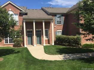 27209 Chesapeake Cir, Commerce Township, MI 48390