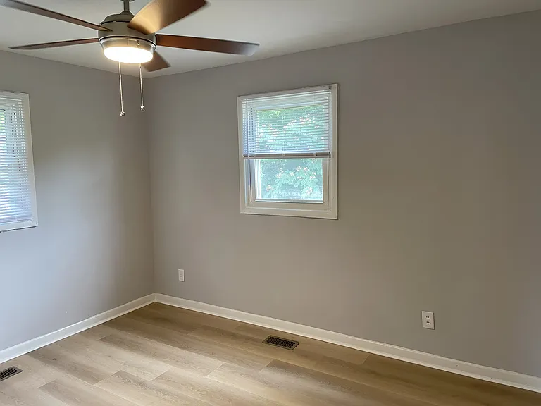 218 Odell Rd — Photo 10