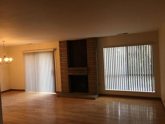 3rd image of 1333 Sarita Way