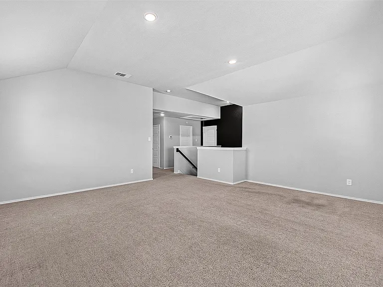 21522 Autumn Summit St — Photo 27