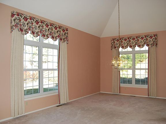 5th image of 9058 Mountain Laurel Way