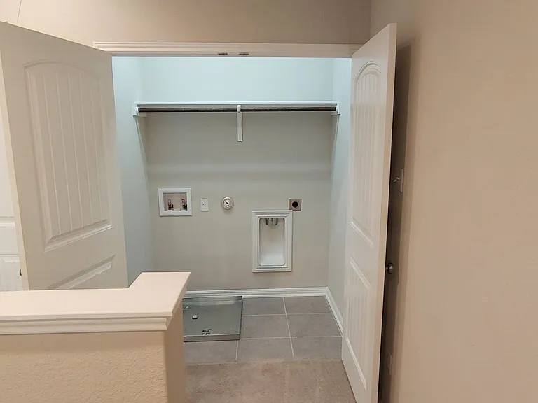 7220 Wyoming Springs Dr #902 — Photo 18