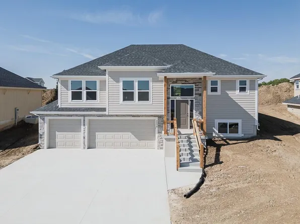 2538 N 111th Ct, Kansas City, KS 66109