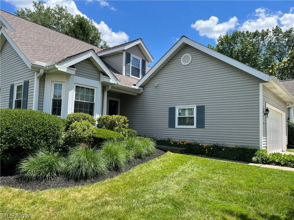 201 Steeplechase #6, Willoughby Hills, OH 44092