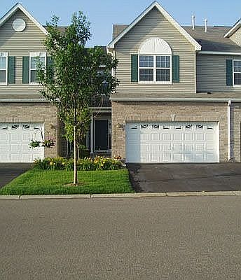 Beautiful neighborhood/Quiet Street
