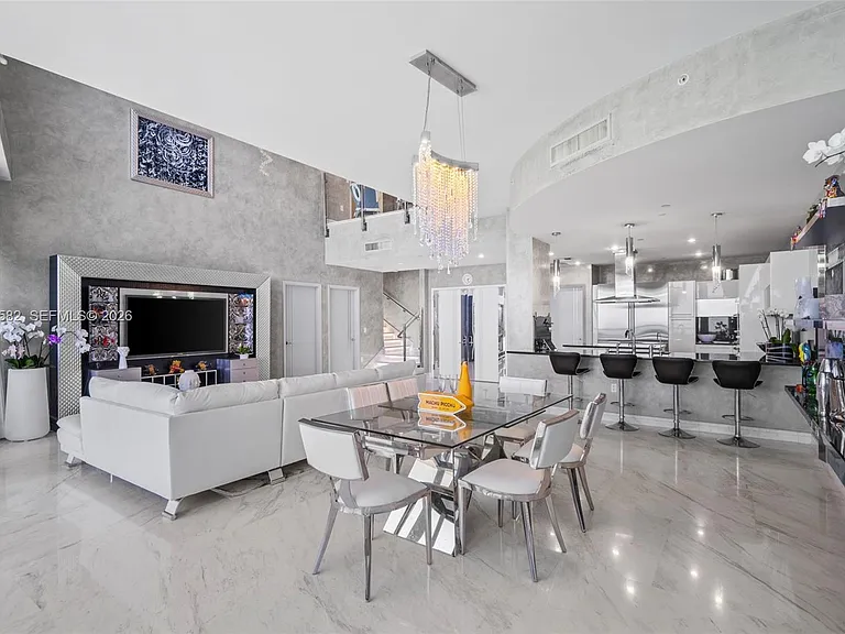 17121 Collins Ave #Penthouse 4406 — Photo 9