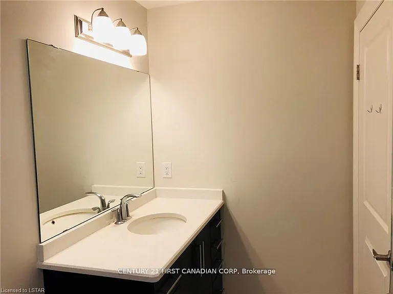 260 Villagewalk Blvd #608 — Photo 36
