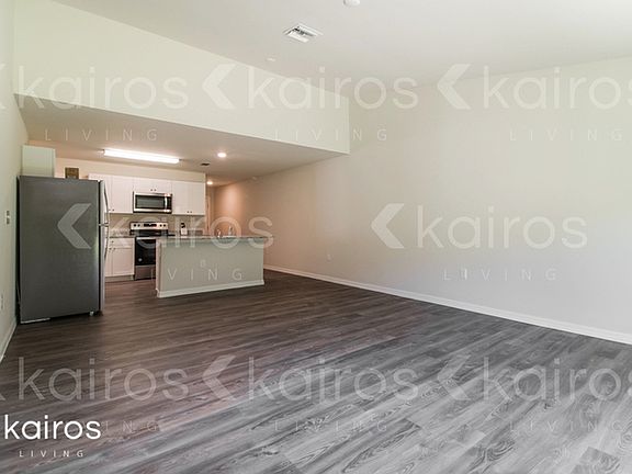 4th image of 9101 Aegean Cir