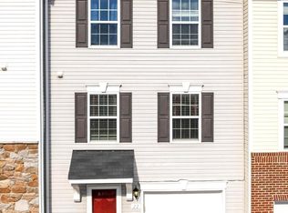 22 Appalachian Ct, Falling Waters, WV 25419