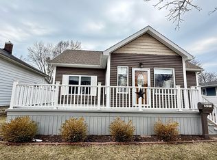 321 N Gaylord Ave, Ludington, MI 49431