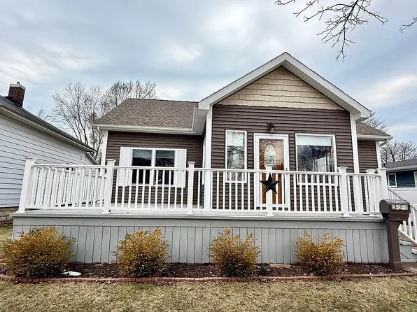 321 N Gaylord Ave, Ludington, MI 49431