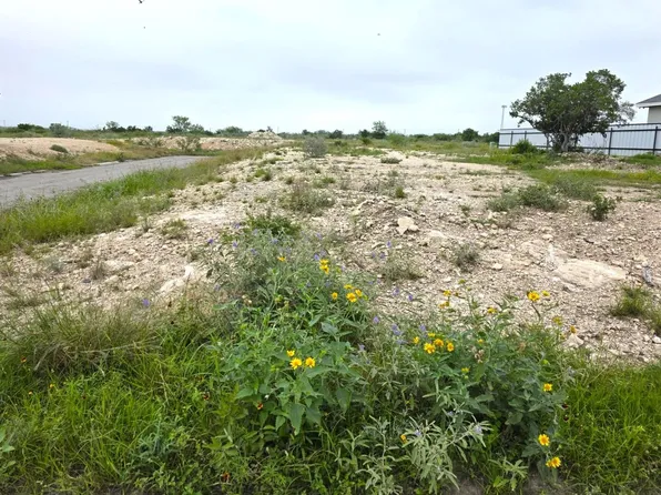 605 Enchanted Way #5, Del Rio, TX 78840