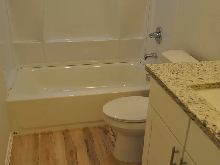 2311 Murphy Ct — Photo 9