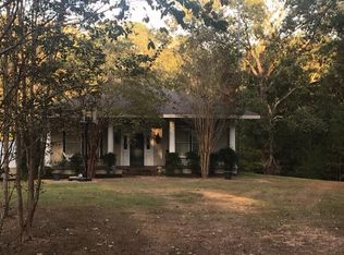 100 Walker Ln NW, Roxie, MS 39661