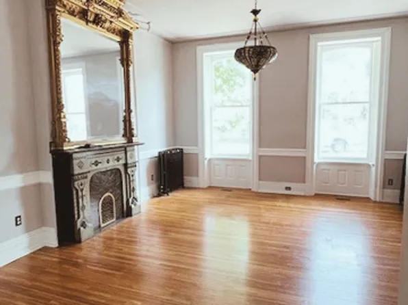 327 E Market St, York, PA