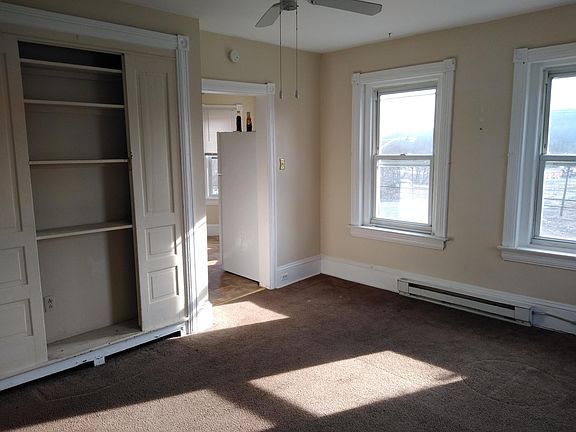 5th image of 253 W Lancaster Ave #2