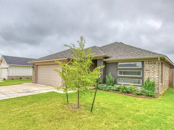 10512 NW 31st Pl, Yukon, OK 73099