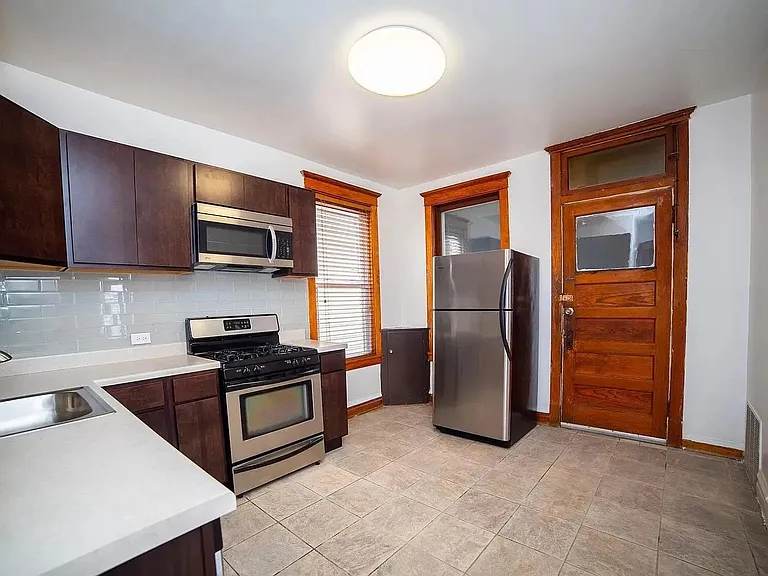 1438 N Central Park Ave #2 — Photo 8