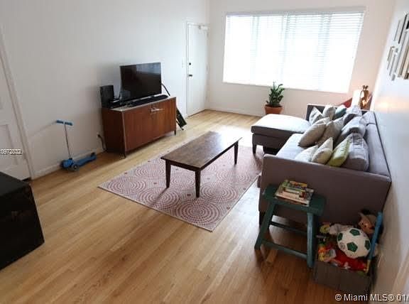 3rd image of 840 Lenox Ave APT 10