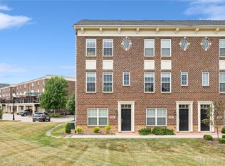 901 Brownstone Row, Springboro, OH 45066