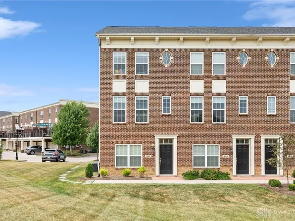 901 Brownstone Row, Springboro, OH 45066