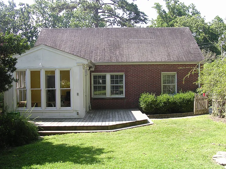 1919 Alexander Rd — Photo 13