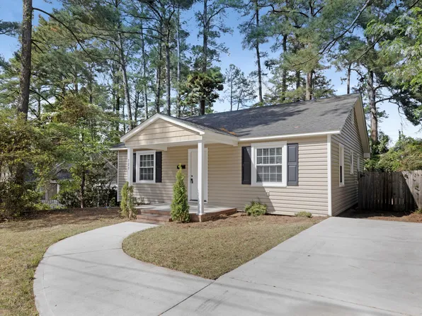 722 Kooler Cir, Fayetteville, NC 28305