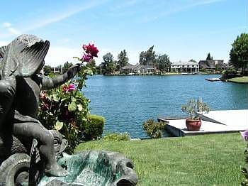 1st image of 1851 Lakeshore Dr