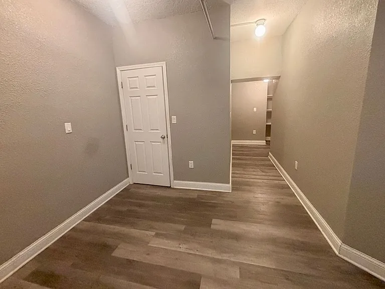 1444 N Humboldt Ave — Photo 7