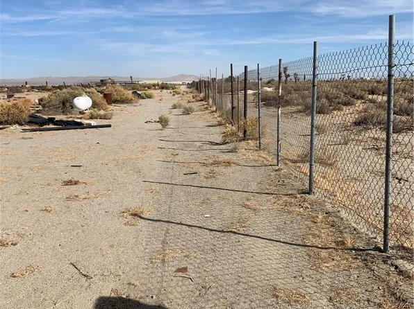 0 0, Adelanto, CA 92301