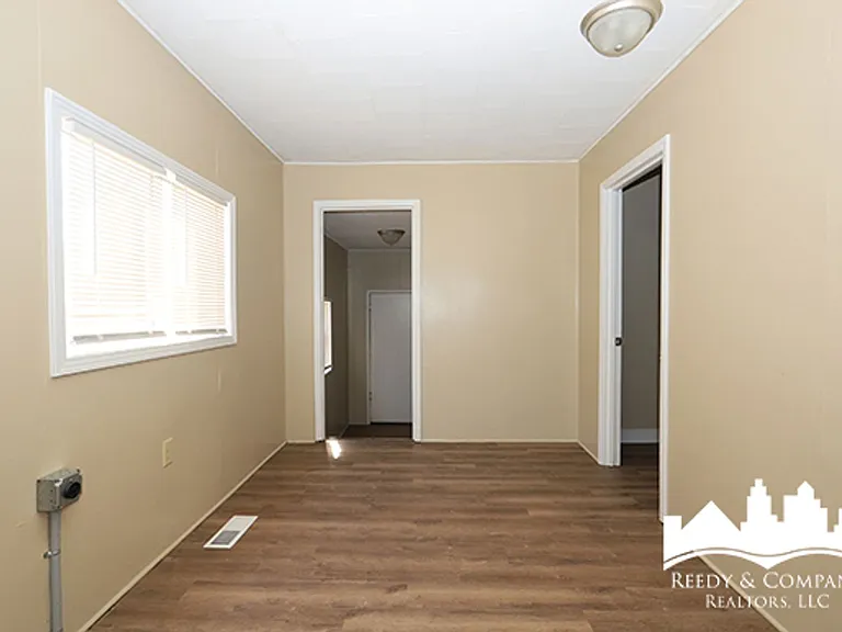 3733 Miami Ave — Photo 11