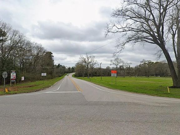 4th image of 15805 Fm 149 Rd