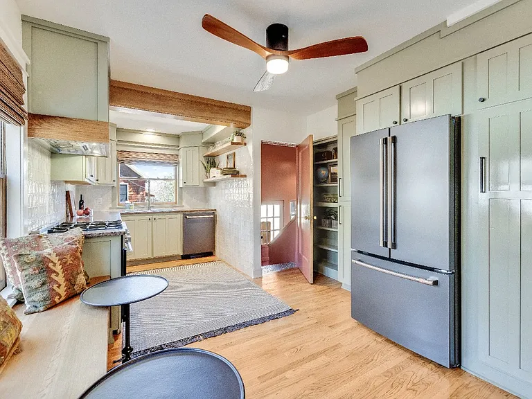 303 E Olive St #1 — Photo 12