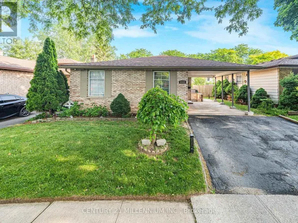 6182 Johnson Dr, Niagara Falls, ON L2J 3J5
