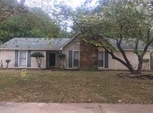 5856 Lake Port Dr, Millington, TN 38053
